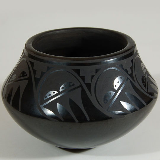 Blue Corn Pottery - C3698